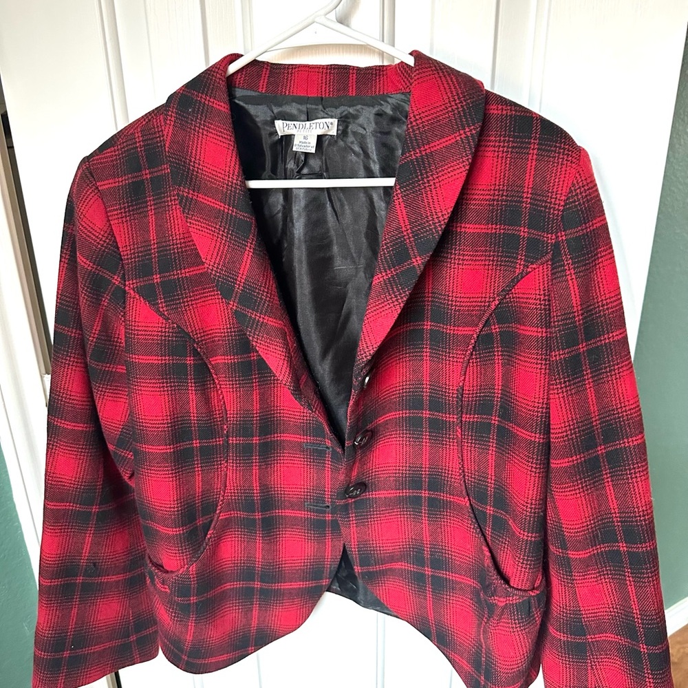 Pendleton wool Blazer Size: 16 petite